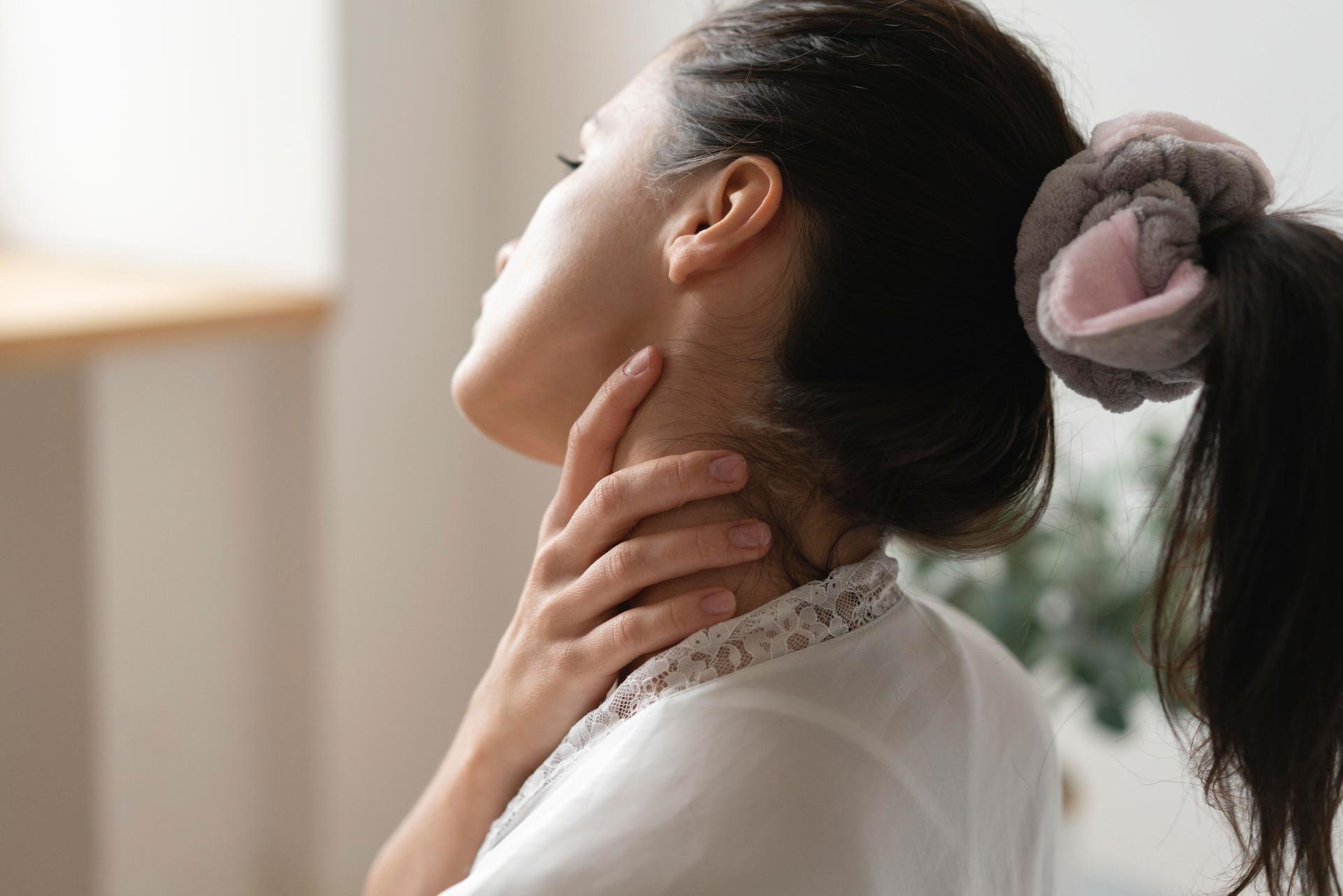 Cervicalgie : comment soulager la douleur au cou ?